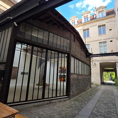 דירה Paris, Marais,place Des Vosges *